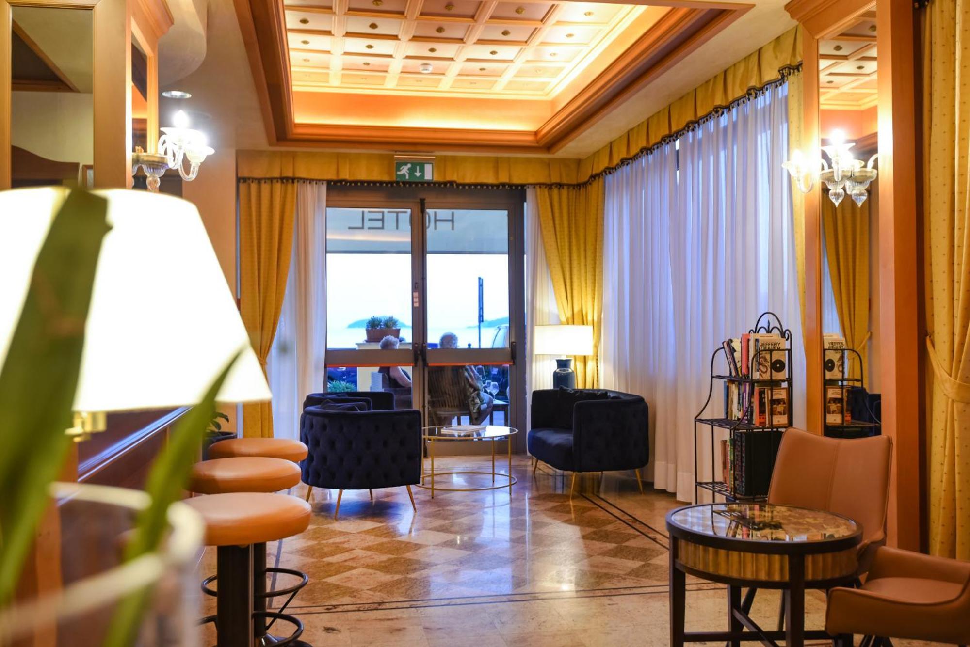 Hotel Florida
