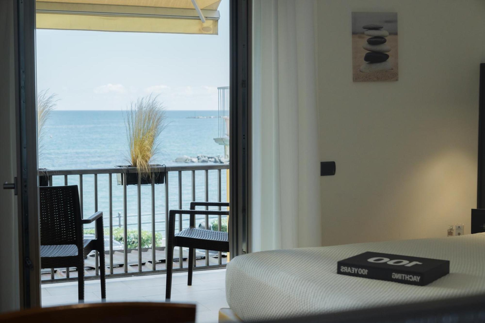 Florida Hotel